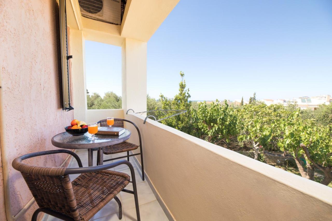 Esperia Apartments Πλατανές Εξωτερικό φωτογραφία