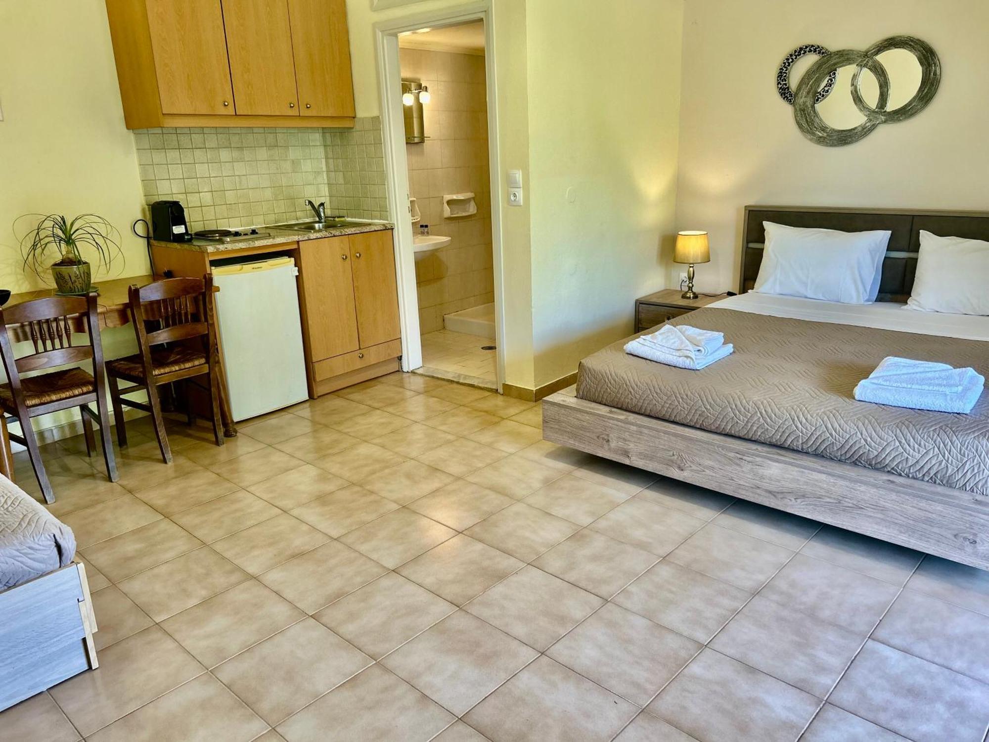 Esperia Apartments Πλατανές Εξωτερικό φωτογραφία