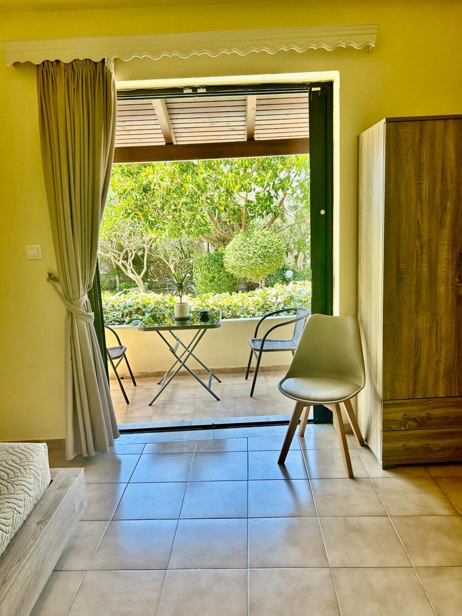 Esperia Apartments Πλατανές Εξωτερικό φωτογραφία